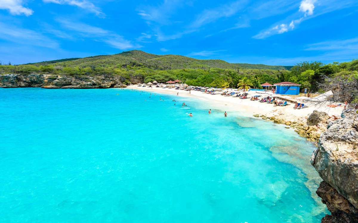 curacao-homepage-header-mobile3.jpg